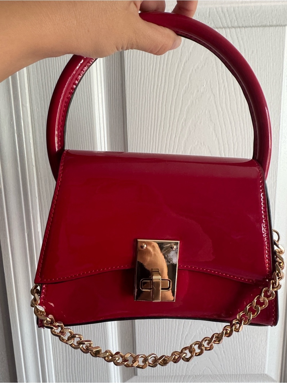 Aldo glossy red patent top-handle mini bag with gold chain - Picture 3 of 8